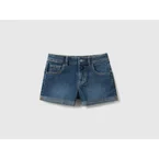 Jean shorts in denim