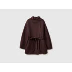 Short coat with belt