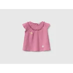 T-shirt with ruffles and butterflies